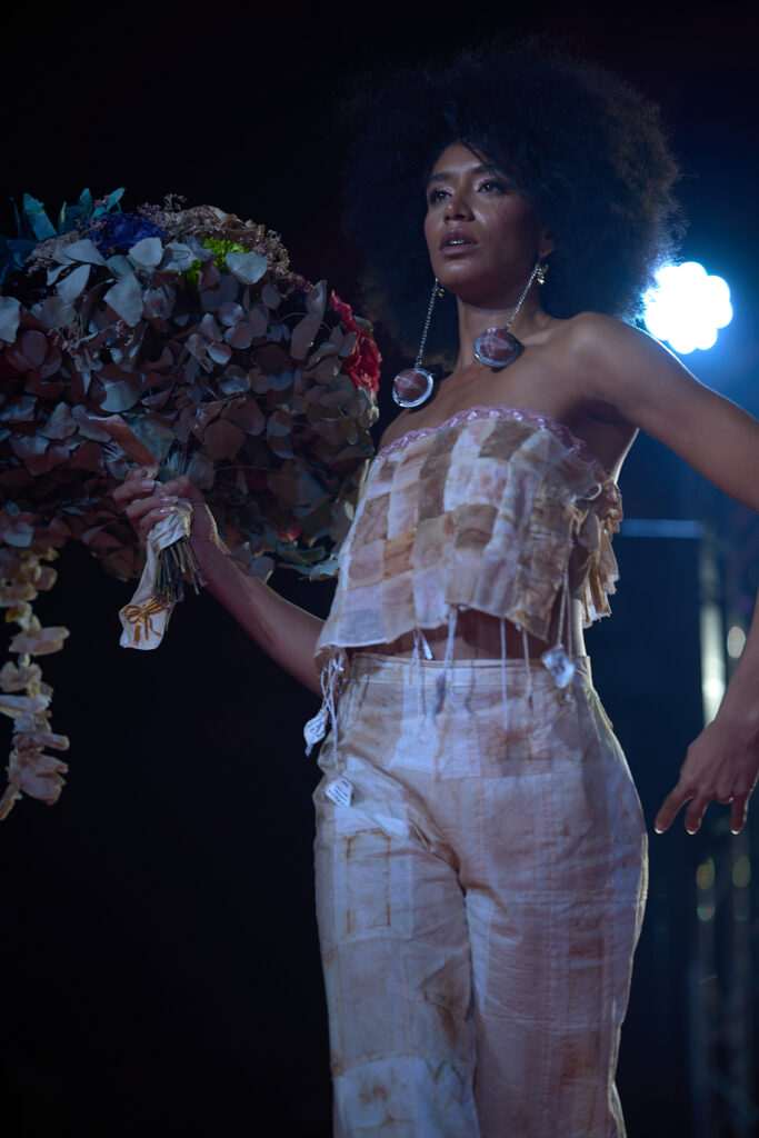 Leïja Fashion photo shoot plan Américain / au studio Factory 5.42 sur Toulouse