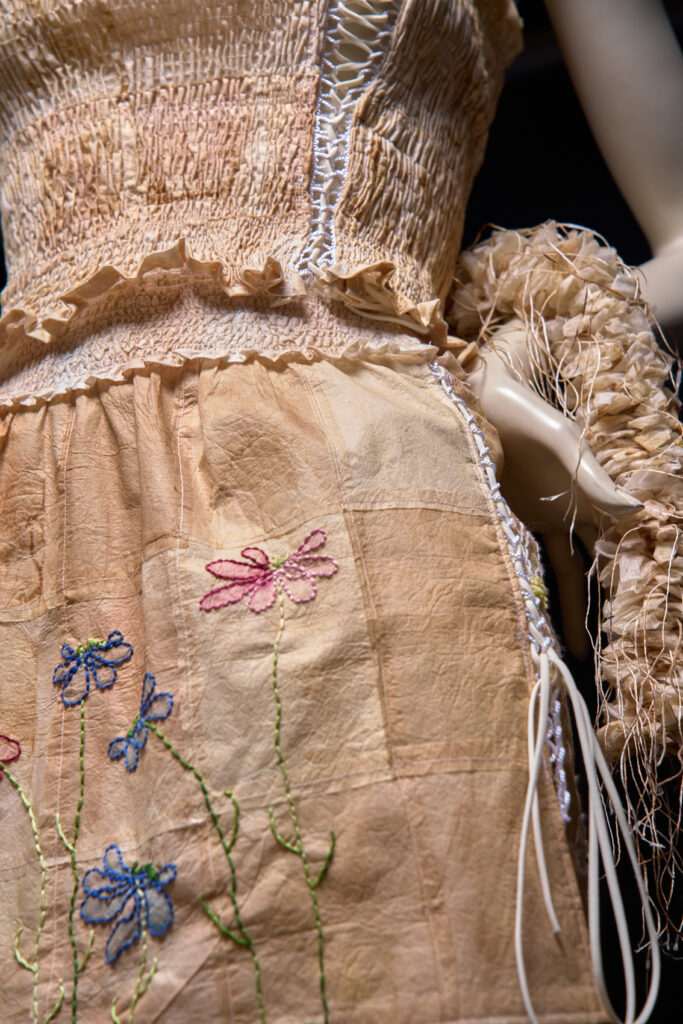 Collection Lalibellude Fashion photo shoot gros plan sur jupe / au studio Factory 5.42 Toulouse